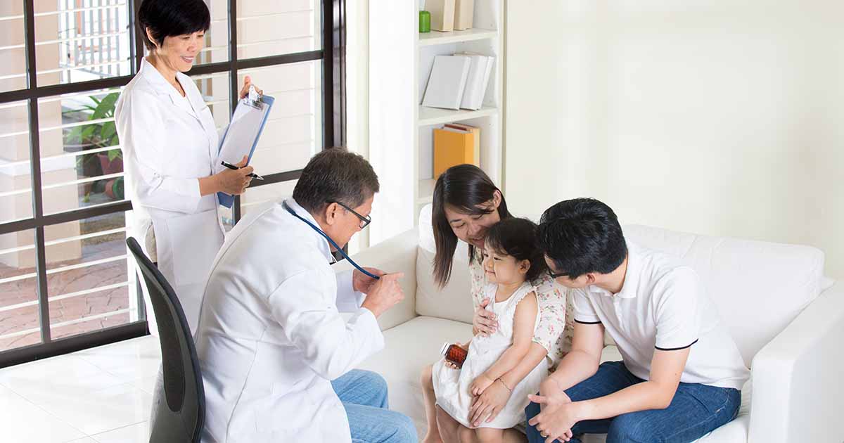 family-consulting-doctor